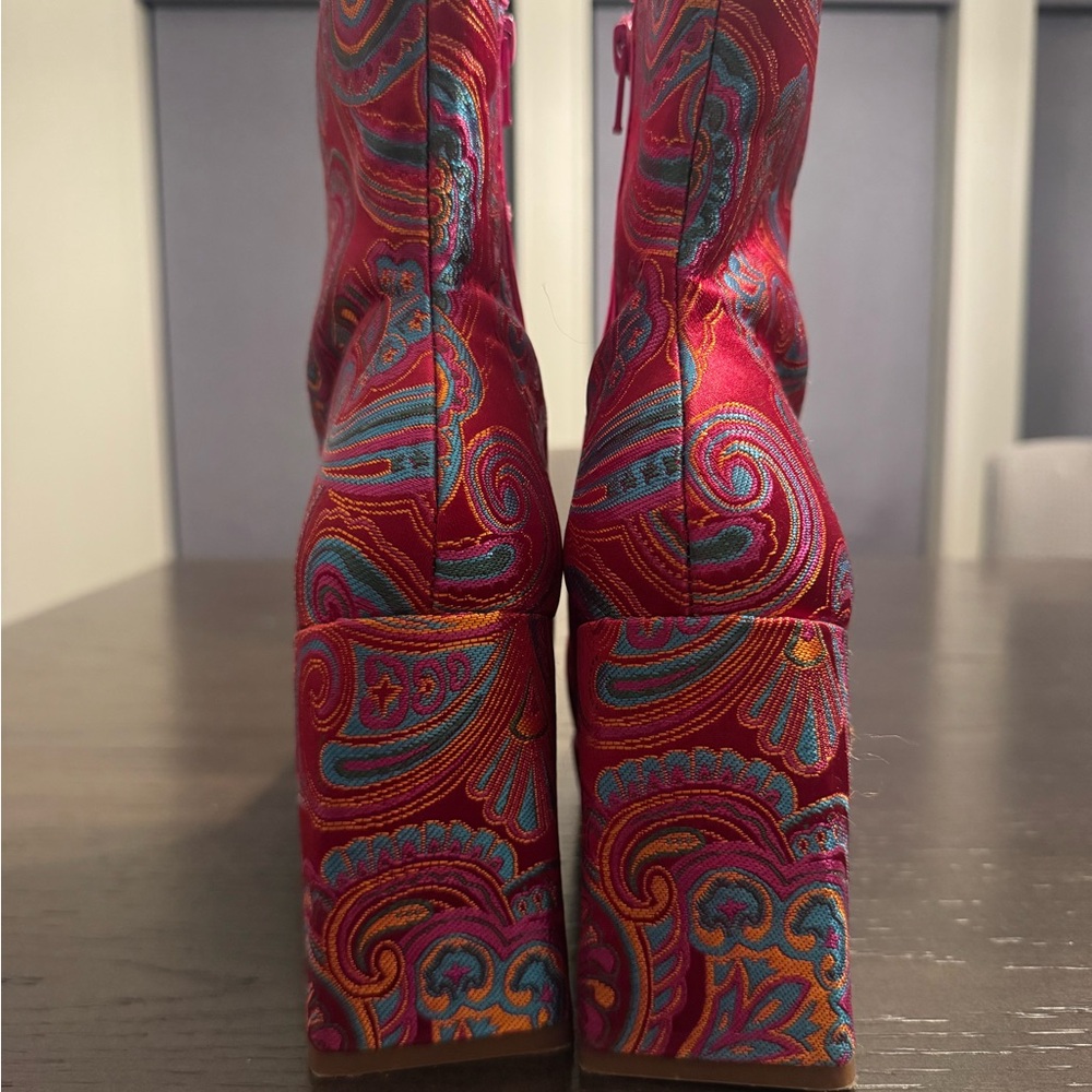 Gianni Bini Vibrant pink paisley boots - Picture 3 of 5
